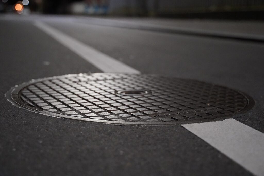 road, manhole cover, night, gulli, gullideckel, sewage system, floor, lid, wastewater, drain, rainwater, metal, structure, iron, manhole cover, manhole cover, manhole cover, manhole cover, manhole cover, sewage system, wastewater, wastewater, wastewater, wastewater, drain, drain